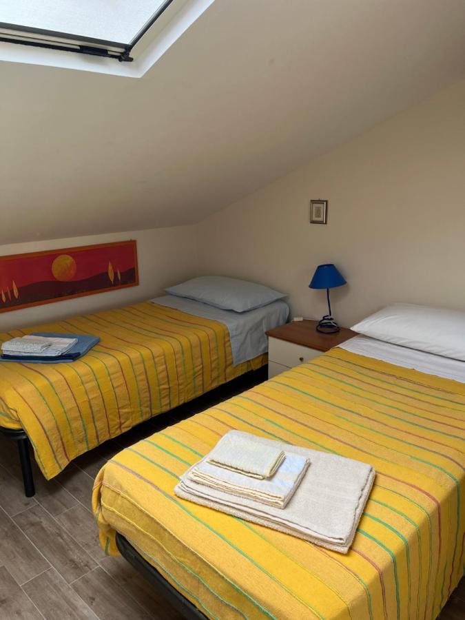 Yellow House Apartment Fiumefreddo di Sicilia Exterior photo